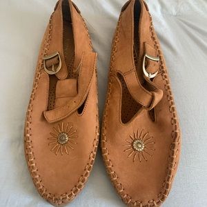 Kendra Scott Loafers BRAND NEW